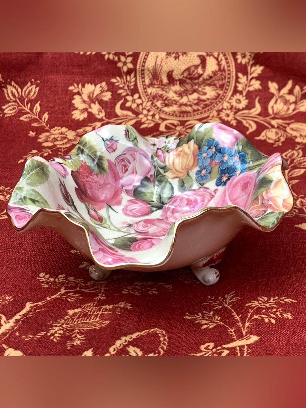 Vintage Royal Elfreda Elegant Rose Ruffled Bowl